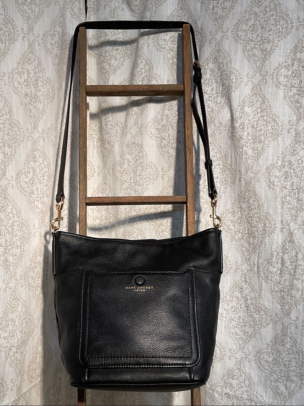 Marc Jacobs Black Pebbled Leather Crossbody Bag with Gold Hardware